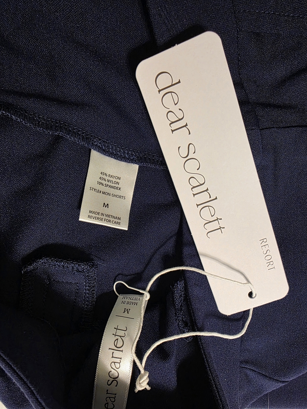 Classic Resort Style Women's Navy Shorts with Button Waist M - Picture 3 of 4